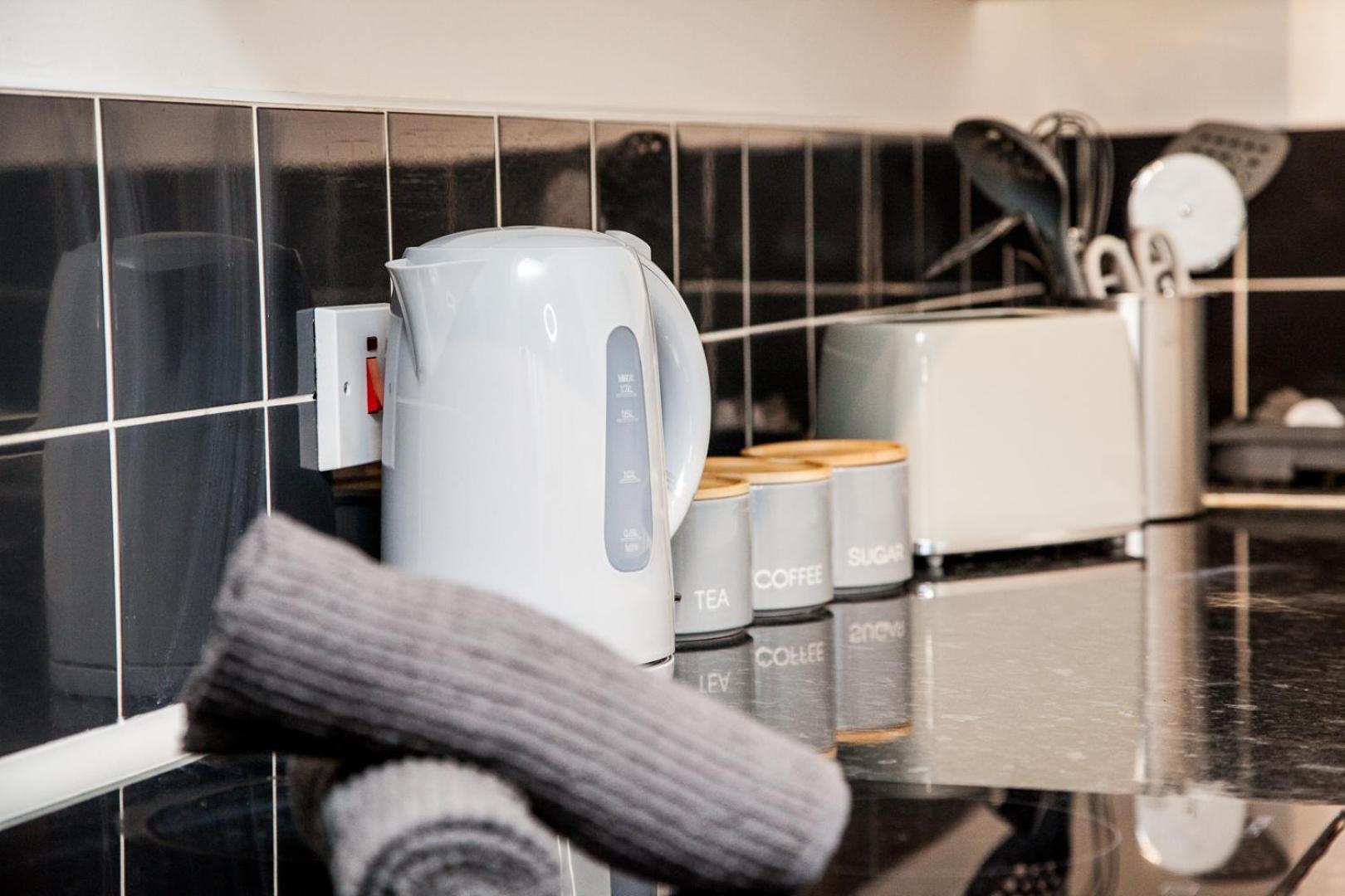Penthouse - Liverpool City Centre - Nhs Stays - Liverpool Royal Hospital Экстерьер фото